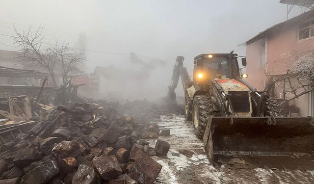 Kış ortasında evsiz kaldılar