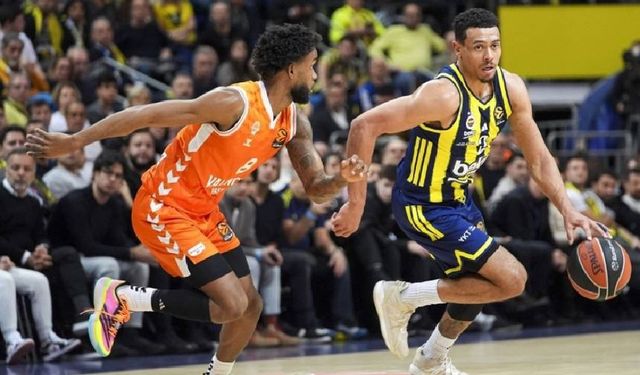 Fenerbahçe Beko Avrupa Ligi'nde son 21 saniyede kazandı!