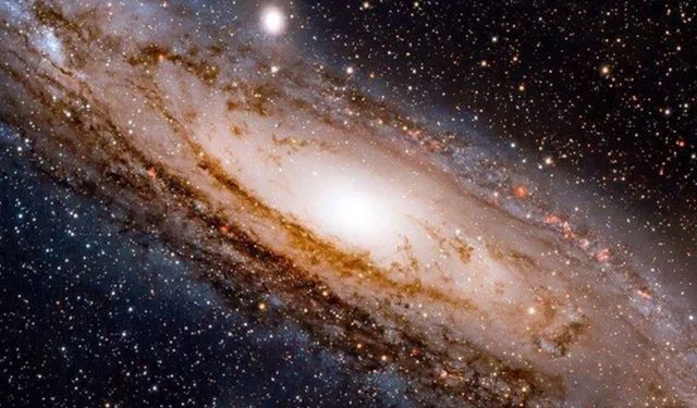 Kozmosun kalbi ortaya çıktı: Samanyolu’nun nefes kesen yeni görüntüsü