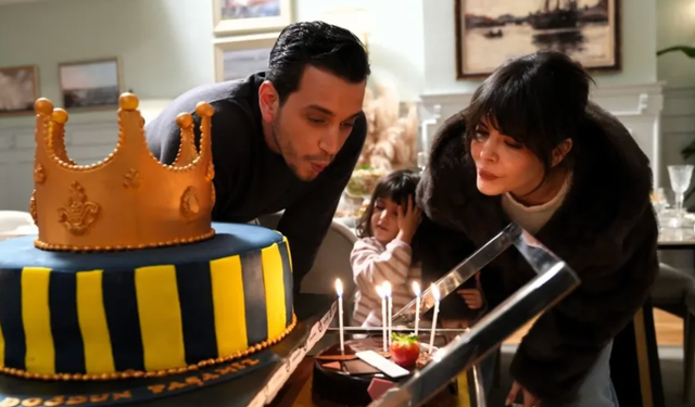 Set durdu, alkışlar yükseldi: Selahattin Paşalı'ya krallara layık doğum günü