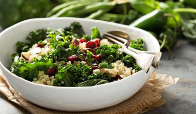 Herkes yanlış yapıyor! Sebzeyi yağsız yiyenleri bekleyen büyük tehlike!