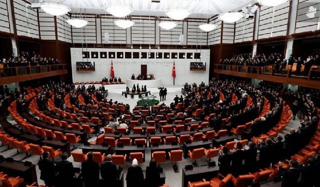 Meclis'te taciz skandalı davasında tutuklu kalmadı: Tahliyelere itiraz