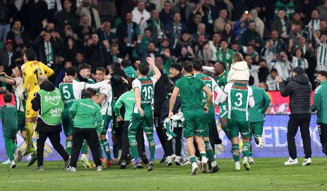 Konyaspor'un sevinci kısa sürdü: FIFA'dan transfer yasağı!