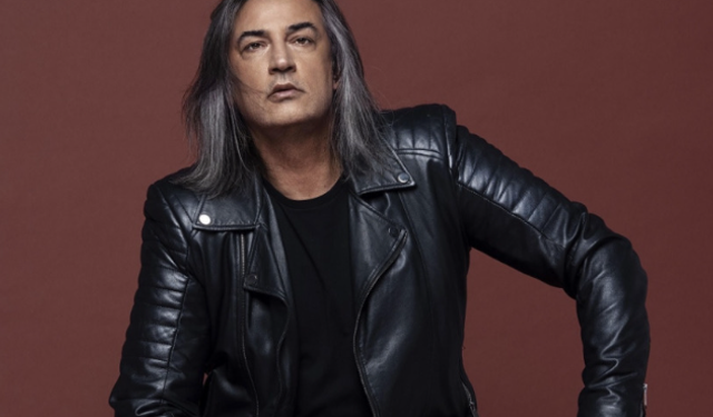 Şarkıcı Çelik o yoruma çok kızdı! 'Ne boş sözü severim ne de....'