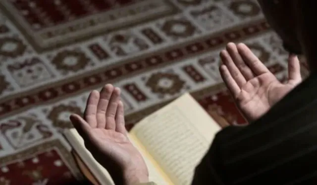 Kadir Gecesi okunacak dualar neler? Kadir Gecesi hangi dualar edilir? İşte Peygamberimizin okuduğu dua