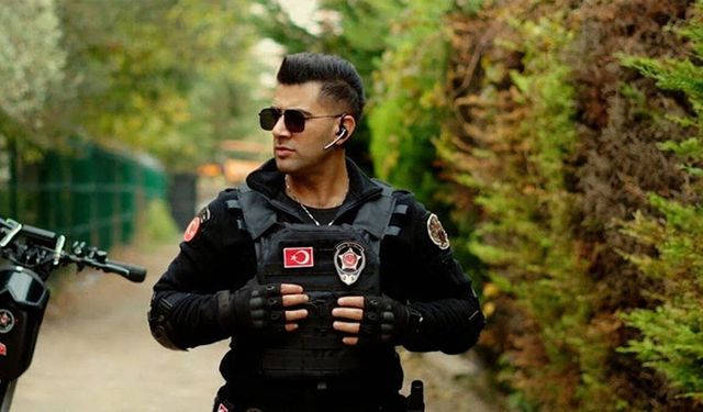 Yakışıklı Güvenlik meslek değiştirdi! TikTok fenomeninden şaşırtan karar