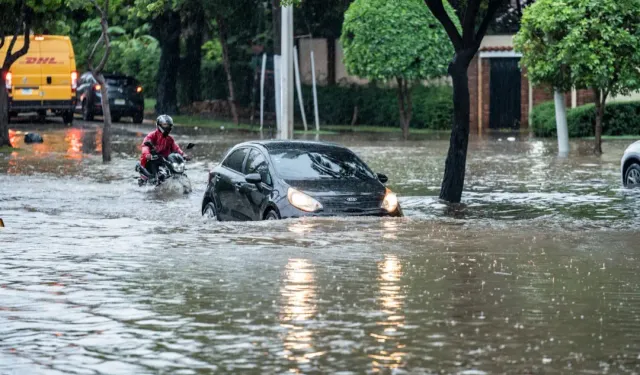 Bu ilçelerde yaşayanlar dikkat! İstanbul'da en fazla sel riski taşıyan ilçeler belli oldu