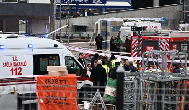 Ankara'da inşaat iskelesi çöktü: 1'i ağır 3 işçi yaralandı