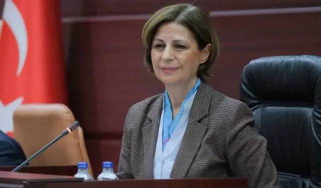 Ayşe Ünlüce kimdir, aslen nereli? Eskişehir Büyükşehir Belediyesi Başkanı Ayşe Ünlüce kaç yaşında, evli mi?