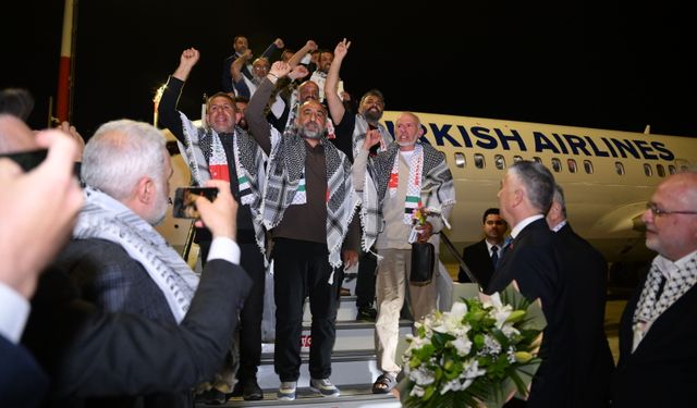 Küresel Sumud Filosu aktivistleri İstanbul’da: 15 ülkeden 59 kişi serbest