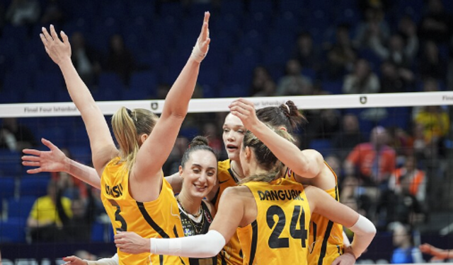 0-2'den muhteşem dönüş: Vakıfbank finale çıktı!