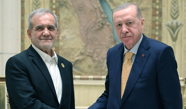 Cumhurbaşkanı Erdoğan Pezeşkiyan ile görüştü
