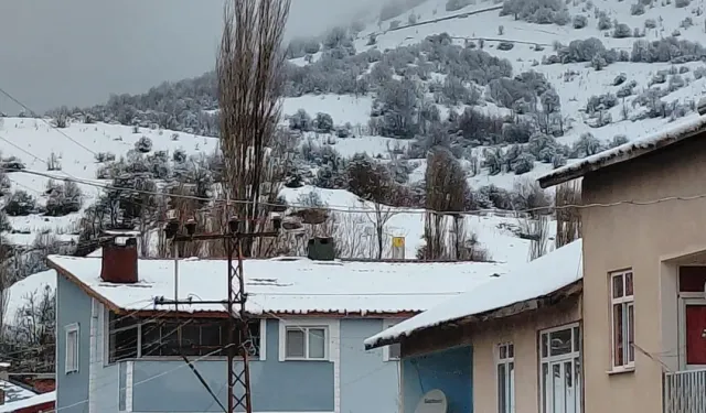 Mayıs ayında kar yağdı! Vatandaşlar şoke oldu