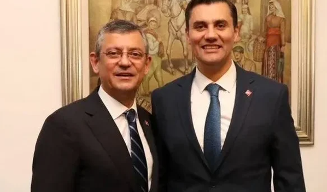 Ferdi Zeyrek vefatının ilk yılında dualarla anıldı!