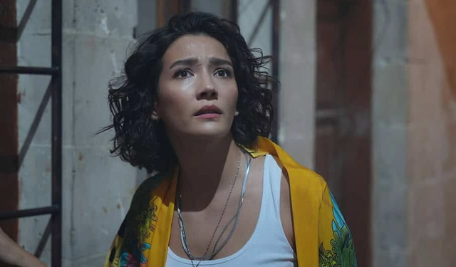 Aybüke Pusat Halef'ten ayrıldı, rol arkadaşından olay sözler: 'Ne ara bu kadar  gaddarlaştı...'