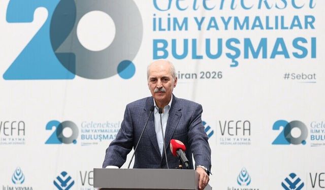 TBMM Başkanı Kurtulmuş, Vefa Lisesi'nde konuştu: 'Düşüneceğimiz, duraksayacağımız vaktimiz yoktur'
