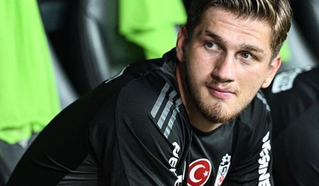 Beşiktaş'ın yeni golcüsü Midtjylland maçına yetişiyor