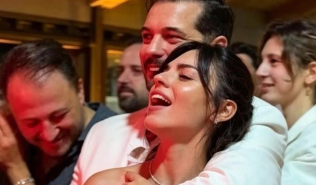 Çağatay Ulusoy ile Aslıhan Malbora'dan aşk pozu! Sarmaş dolaş kareler gündem oldu