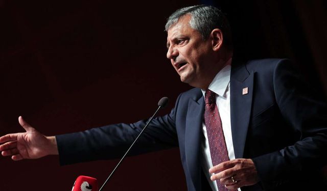 Özgür Özel'den yol haritası açıklaması: 'Halk yeni parti bekliyor'