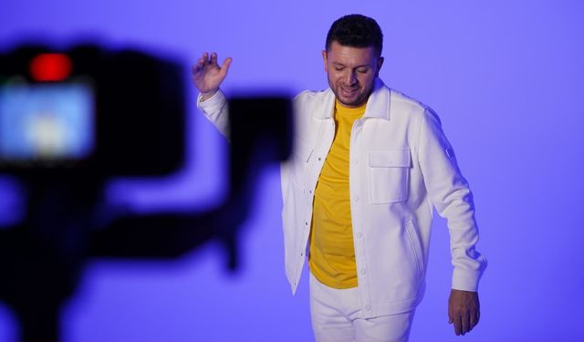 Ahmet Ermiş'ten yaza bomba gibi giriş! Yeni teklisi 'Heyecanlıyım' yoğun ilgi gördü