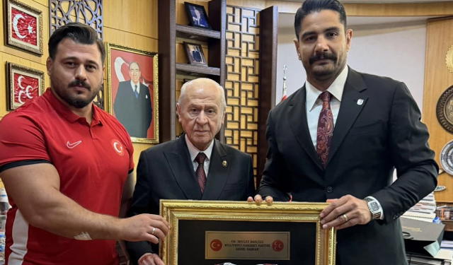 Ankara'da sürpriz kabul: Devlet Bahçeli, Taha Akgül ile bir araya geldi!