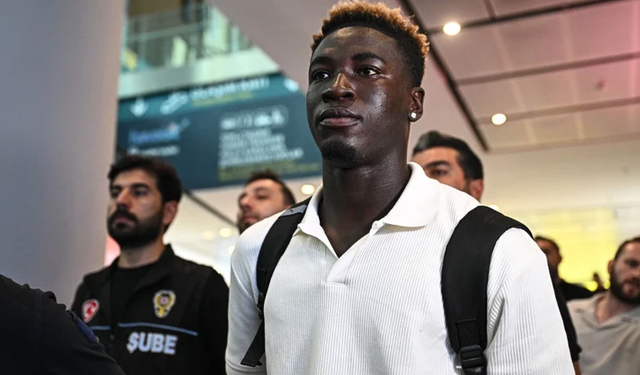 Fenerbahçe'den bomba transfer: Kojo Peprah Oppong İstanbul'da!