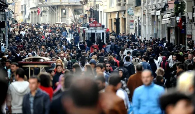 Türkiye'nin yeni istihdam tablosu belli oldu! TÜİK açıkladı: 'İşsizlik azaldı'
