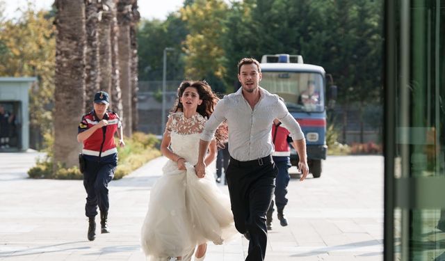 Sevdiğim Sensin Total'i kaptı! Finalde Helin Kandemir gecenin önüne geçti