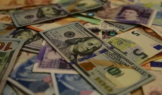 Dolar 48,63 TL'den güne başladı! Euro'da 15 Eylül sabahı dikkat çeken hareket