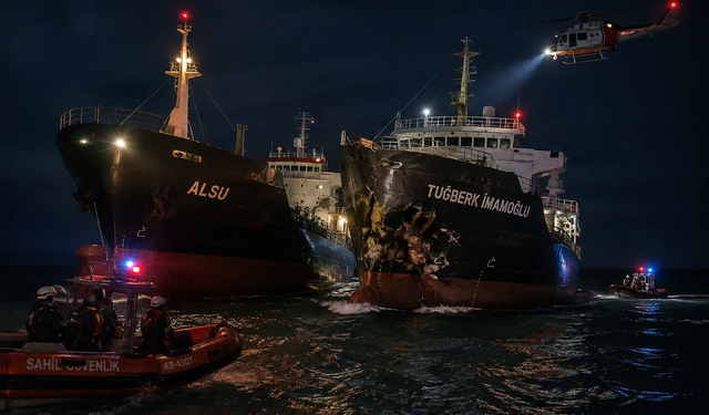 Silivri’de iki gemi çarpıştı! 10 kişinin bulunduğu gemiyle irtibat kesildi