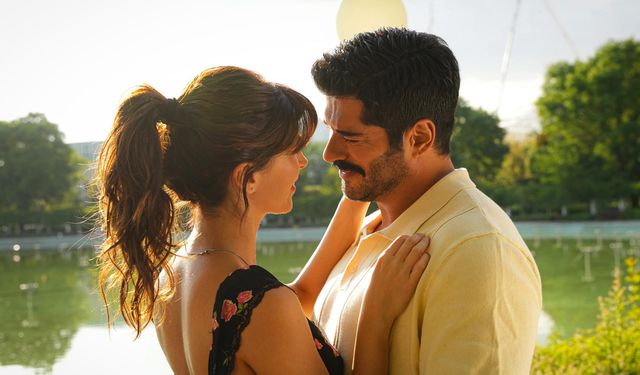 Burak Özçivit ile Beyza Gümülcine’den ilk pozlar! Güneşin Doğduğu Yer için geri sayım