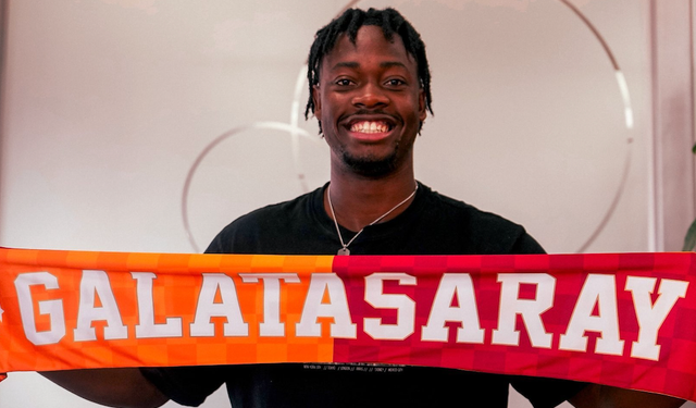 El Chadaille Bitshiabu kimdir, kaç yaşında, nereli? Galatasaray’ın yeni stoperinin kariyeri
