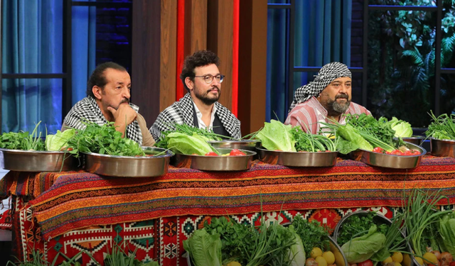 MasterChef'te çiğ köfte gecesi kaptanları belirledi! Mavi ve kırmızı takım sil baştan
