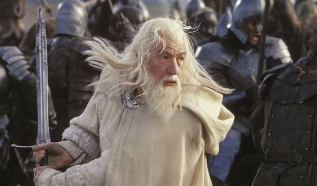 Gandalf 12 yıl sonra geri döndü! Yeni Yüzüklerin Efendisi filminden ilk görüntü