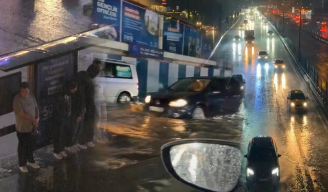 İstanbul'da sağanak alarmı! Valilik rakamları açıkladı: 2 bin 518 ihbar