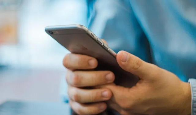 Telefonunuz hayatınızı çalmasın! Uzmanından hayati 'Dijital Detoks' Çağrısı