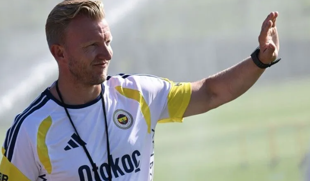 Fenerbahçe’de Dirk Kuyt kararı belli oldu: Yola devam!