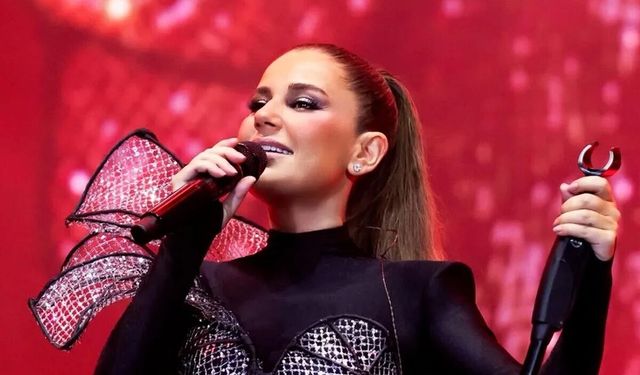 Merve Özbey'in konseri hastanede bitti! Merdivenden düştü
