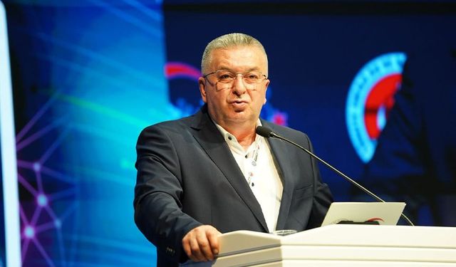 TES-İŞ'te Başkan değişmedi: İrfan Kabaloğlu yeniden seçildi