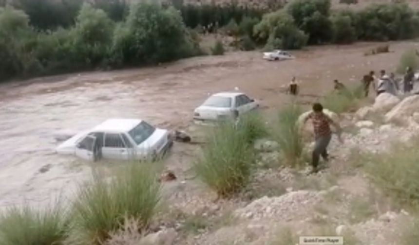 İran'da sel felaketi: 20 kişi hayatını kaybetti