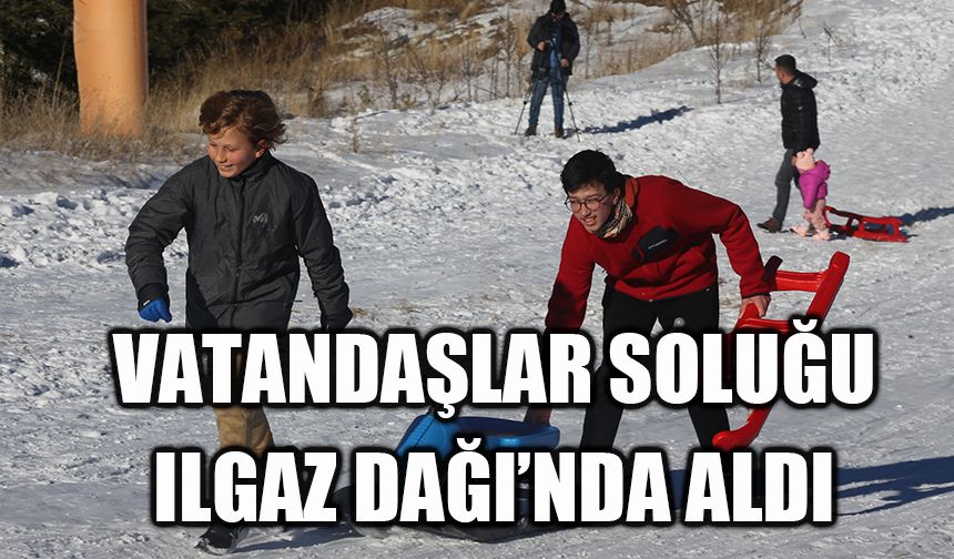 Yeni yılın ilk gününde vatandaşlar soluğu Ilgaz Dağı’nda aldı