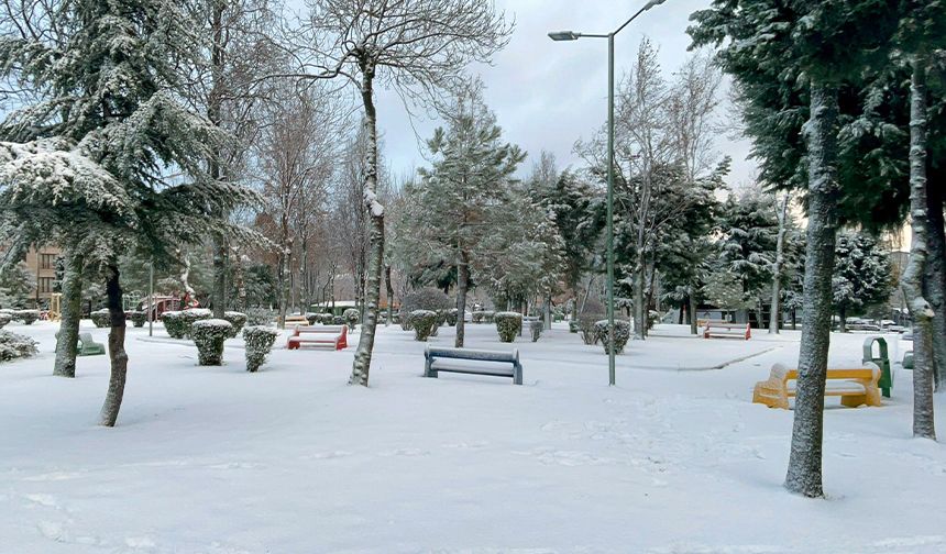 İstanbul'da kar yağışı etkili oluyor