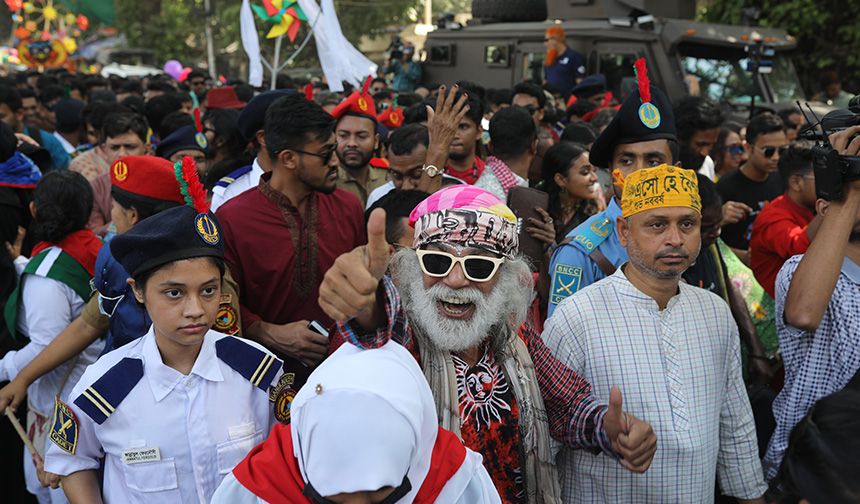 Bangladeş'te yeni Bengal yılı kutlandı​​​​​​​