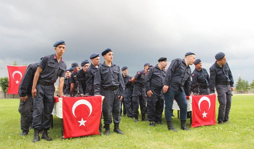 En özel askerlerin yemin töreni