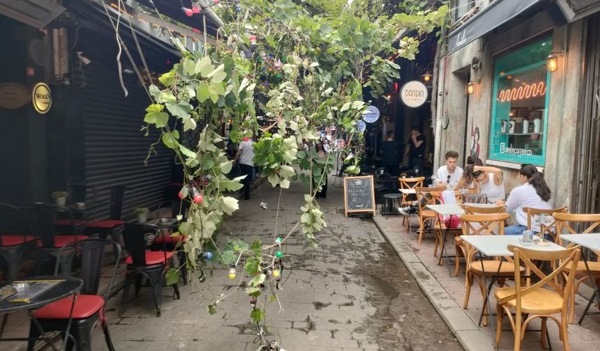 Beyoğlu'nda faciadan dönüldü, işte o anlar!