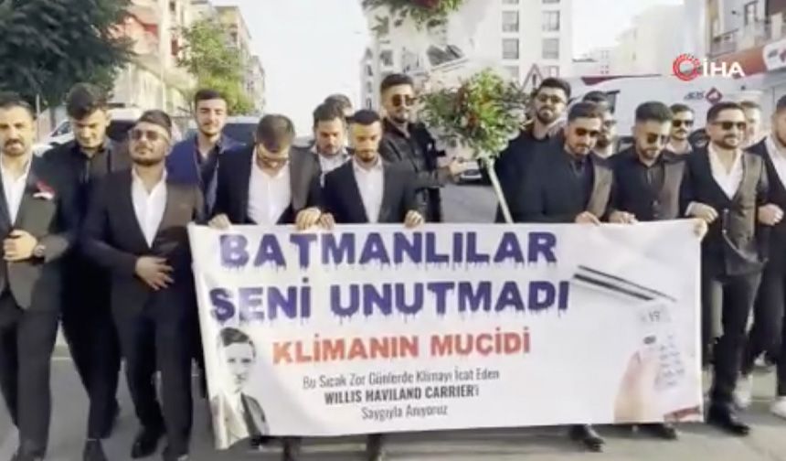 45 derecede Carrier aşkı ve yer Batman!