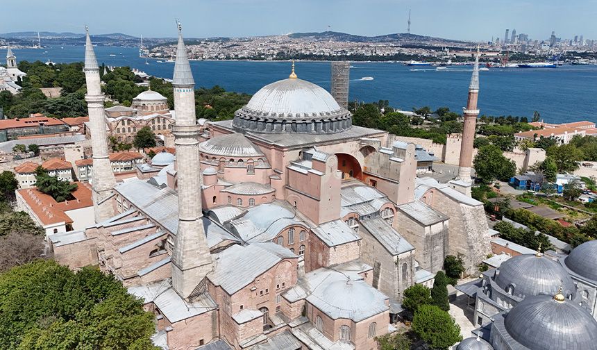 Fethin sembolü Ayasofya Camii'nde yenilikler!