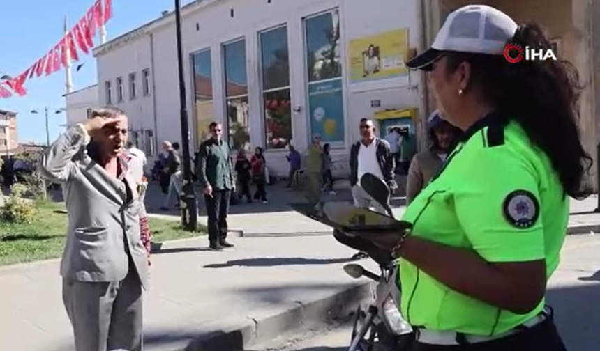 Elazığ’da komik anlar: Kadın polise ‘Komutanım’ diyerek tekmil verdi