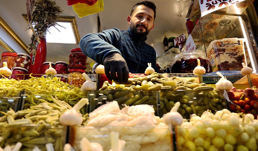 Sofraların vazgeçilmezi tezgâhlardaki yerini aldı