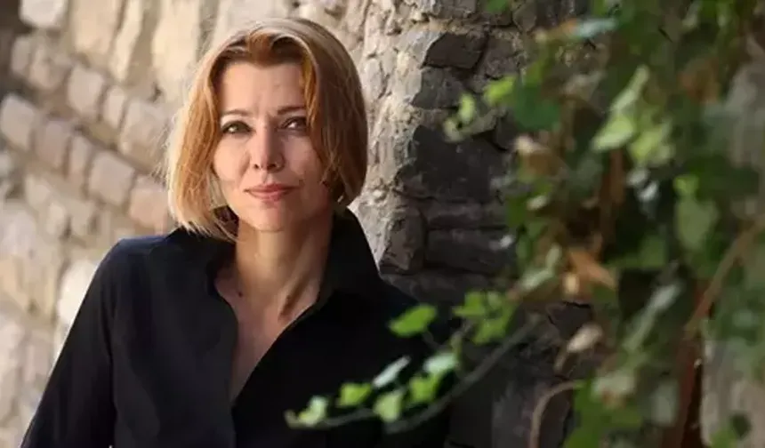 Elif Şafak'ın romanı film oluyor: İstanbul’un en eski genelevinde çalışan Tekila Leyla'nın hikayesi!